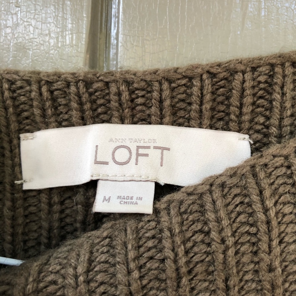SOLD LOFT Sweater - Picture 3 of 3